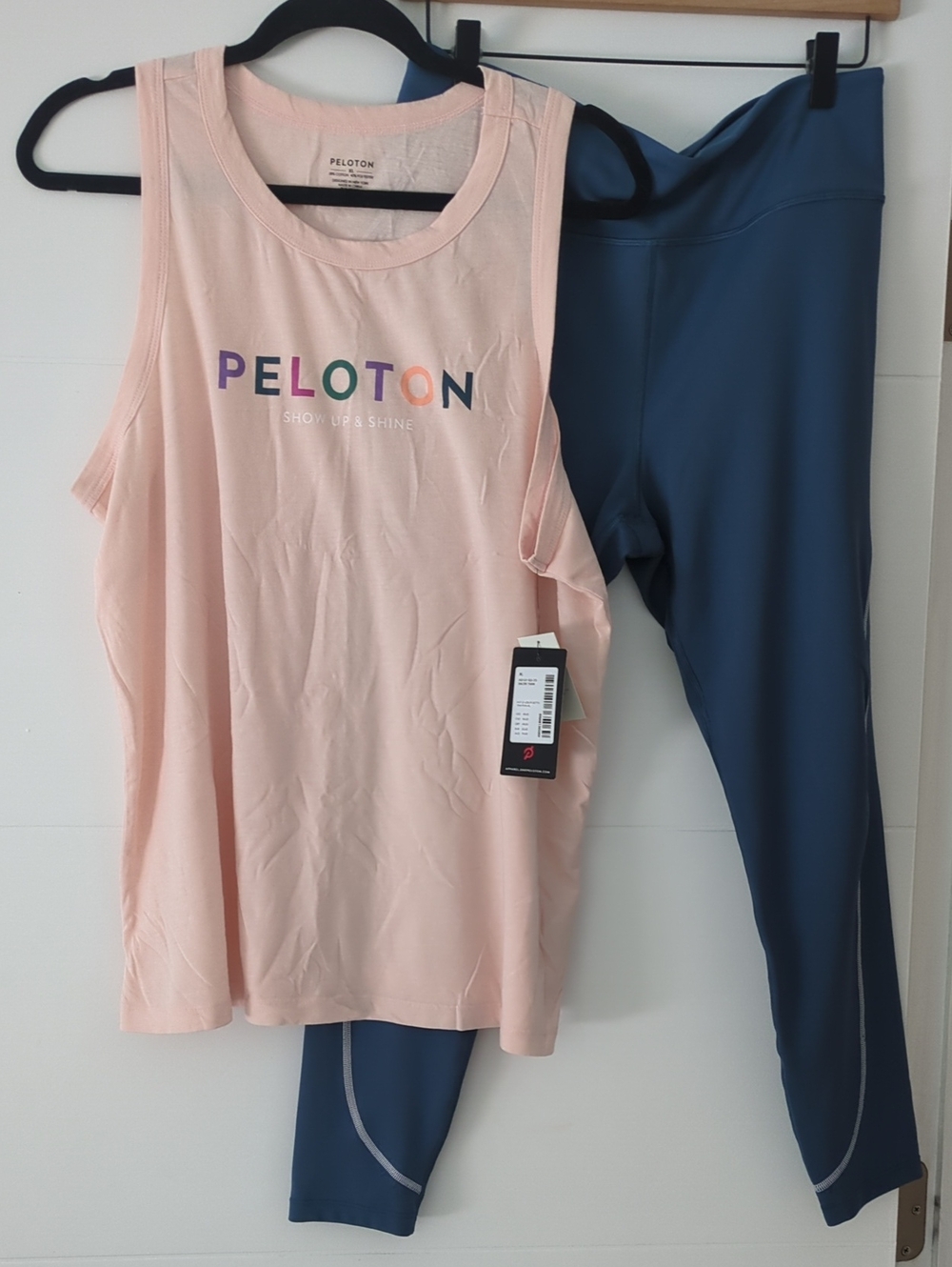 Peloton Light Pink Logo Tank with Teal-Blue Leggings Set Sz XL Athletic Yoga